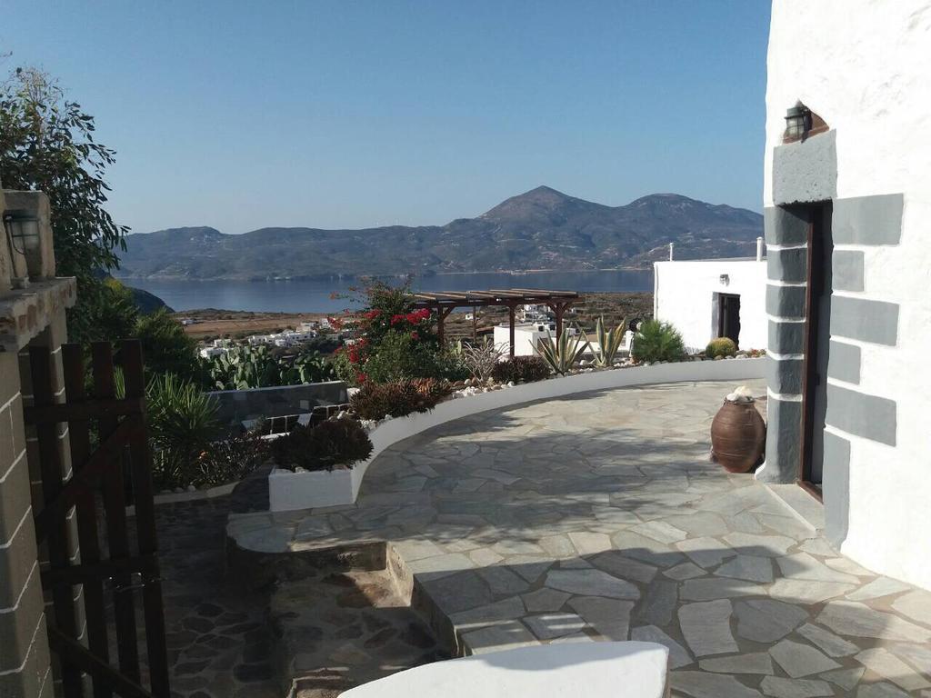 Drougas' Windmill Villa Plaka  Exterior photo